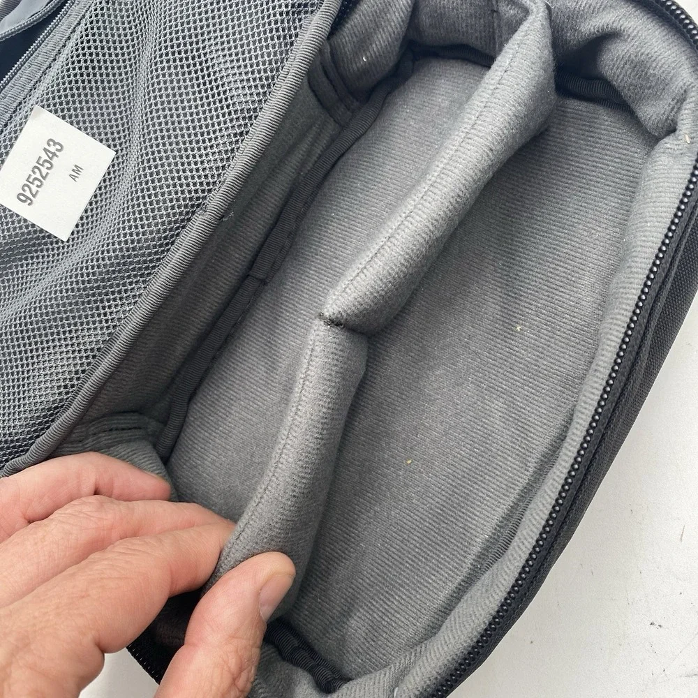 GoPro - Casey LITE Lightweight Camera Case Black Zip Around ONLY VGC